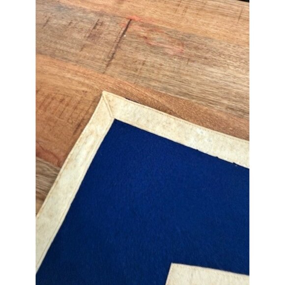 Vintage YALE University Wool Felt Banner Pennant Flag 17” X 34” Lux et Veritas - Picture 8 of 16